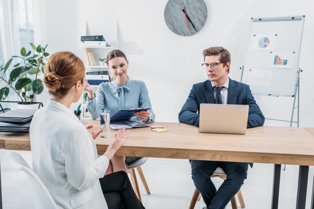 🔍 The Interview Feedback Gap: Why Do Good Candidates Lose Interest While Companies Are Still Deciding?